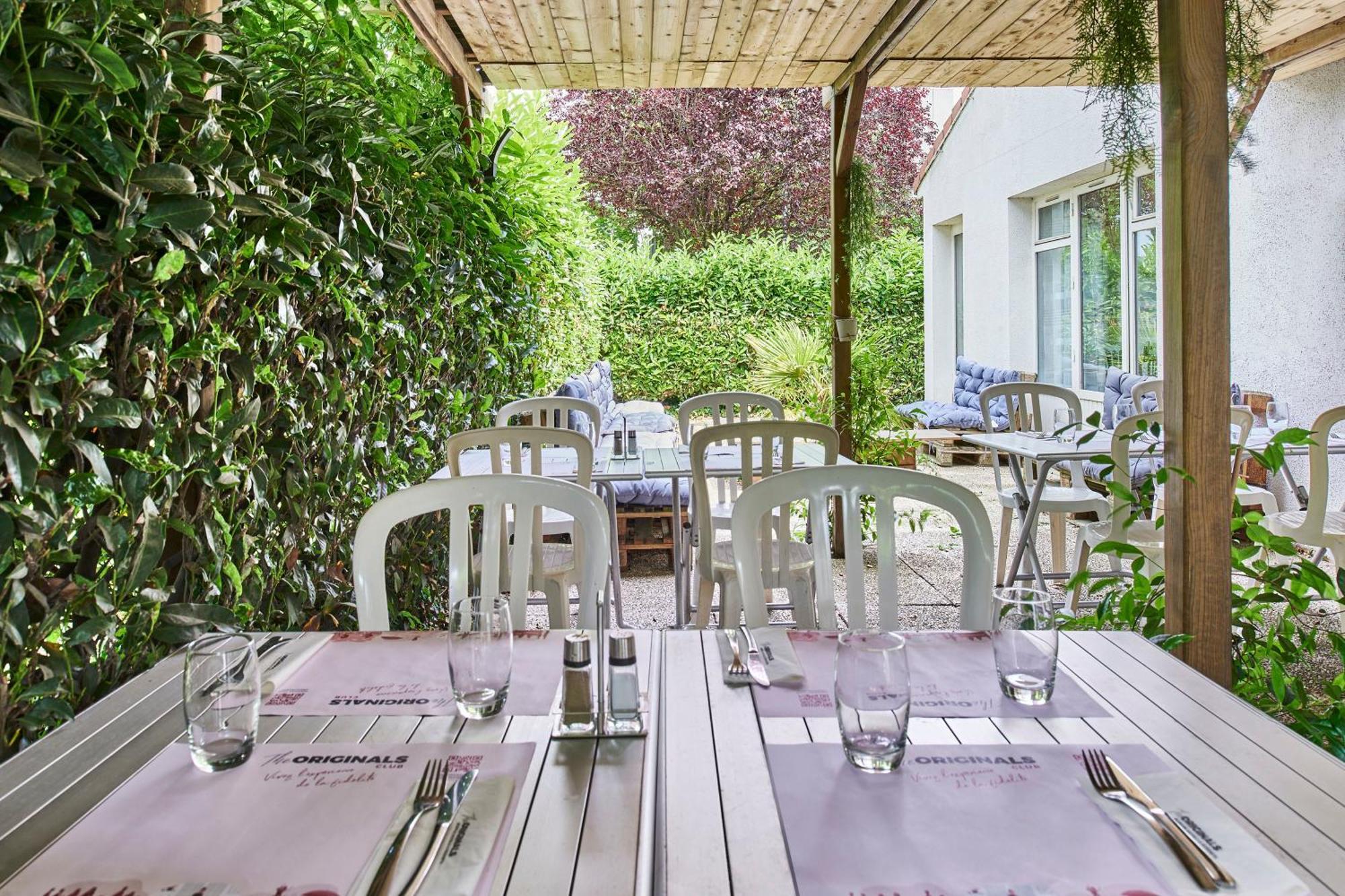 The Originals City Hotel La Verriere-Yvelines Exterior foto
